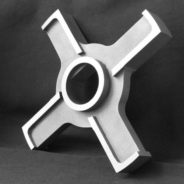 картинка Нож двухсторонний с буртом для волчка ø 200 мм импортного производства от магазина Одежда+